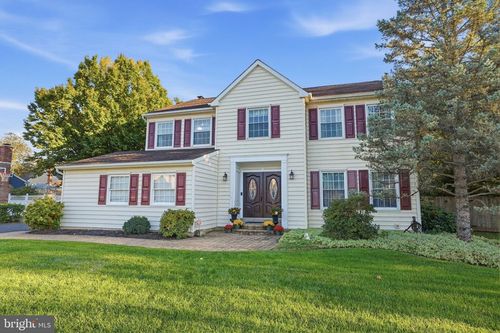 2093 E Wellington Rd, NEWTOWN, PA, 18940-3713 | Card Image