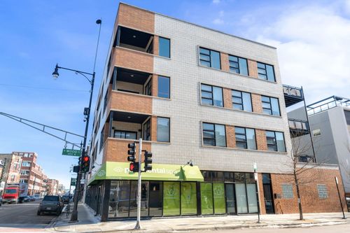 201-1555 N Wood St, Chicago, IL, 60622-1181 | Card Image