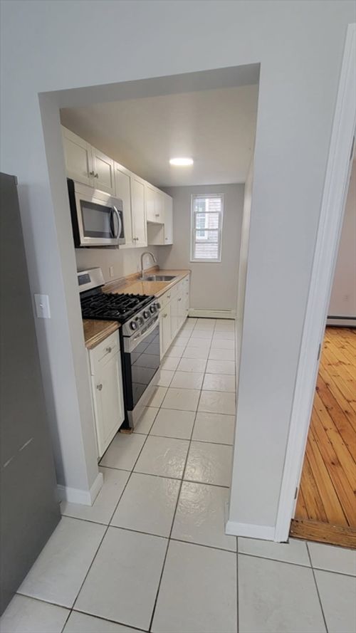 2-85 Pilling, Haverhill, MA, 01832 | Card Image