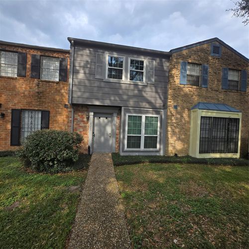 8355 Nairn St, Houston, TX, 77074-3824 | Card Image
