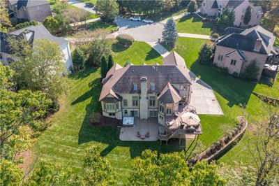 208 Hardwood Drive, House other with 4 bedrooms, 4 bathrooms and 4 parking in Peters Twp PA | Image 2