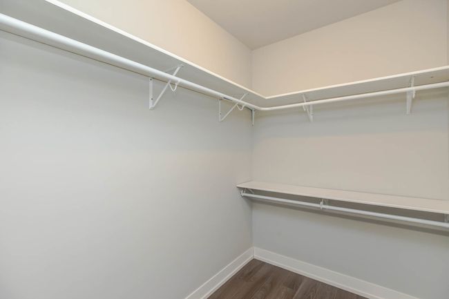 211 - 1202 Waukegan Rd, Condo with 2 bedrooms, 2 bathrooms and 1 parking in Glenview IL | Image 7