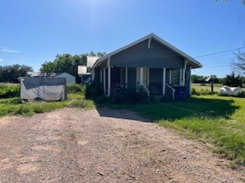 100 County Road 390, Woodson, TX, 76491-2330 | Card Image