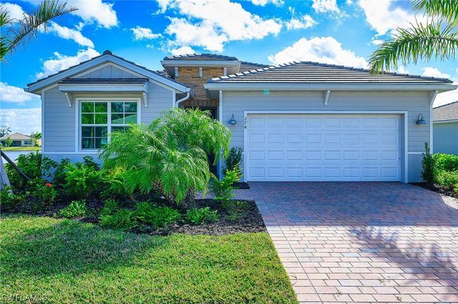 274 Tamarindo Lane, House other with 4 bedrooms, 2 bathrooms and null parking in Naples FL | Image 3