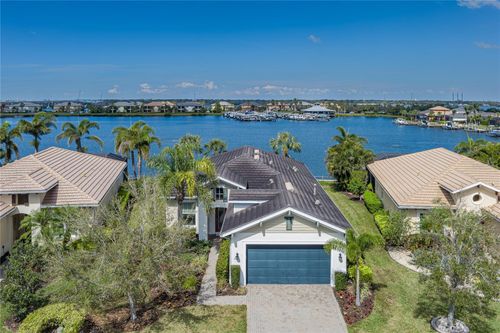 5040 Lake Overlook Ave, Bradenton, FL, 34208-5711 | Card Image