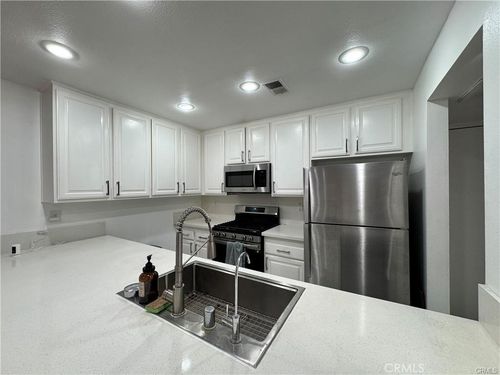 270-84 Lemon Grv, Irvine, CA, 92618-4510 | Card Image