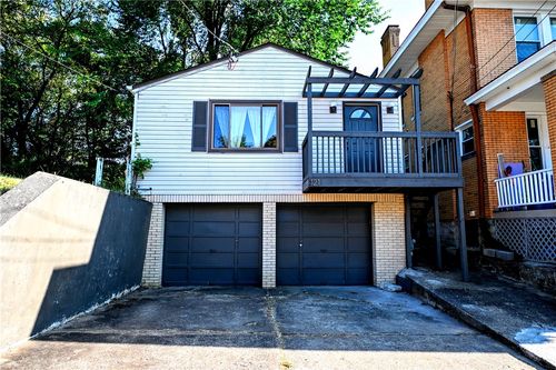 121 W Mcintyre Ave, Pittsburgh, PA, 15214-3415 | Card Image