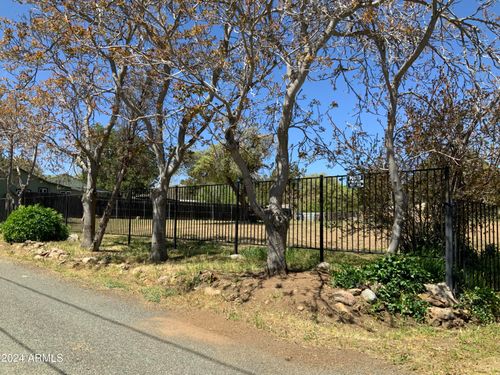 18-22422 S Cherry Ln, Yarnell, AZ, 85362-1402 | Card Image