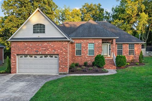 107 Cedar Forest Dr, Smyrna, TN, 37167-6384 | Card Image