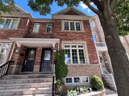 45 Algarve Cres, Toronto, ON, M6N5E7 | Card Image