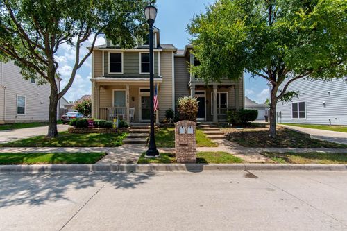 10653 Astor Dr, Fort Worth, TX, 76244-8554 | Card Image