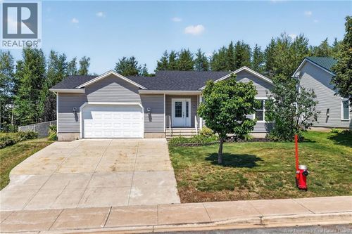 31 Xavier Ave, Moncton, NB, E1A6J8 | Card Image