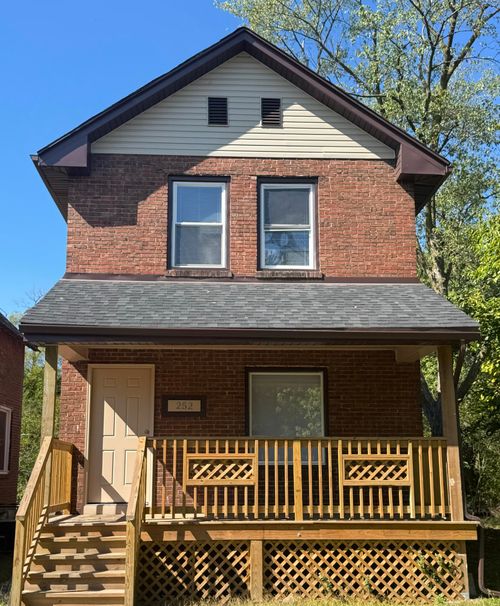 252 Marshall St, Gary, IN, 46404-1054 | Card Image