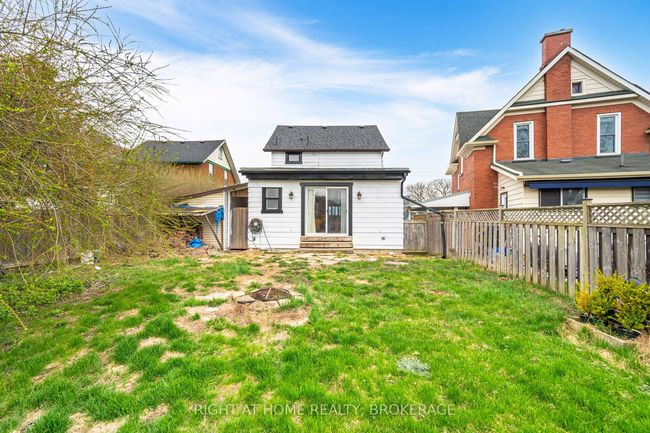 86 Glasgow St, House other with 4 bedrooms, 3 bathrooms and 4 parking in Kitchener ON | Image 42