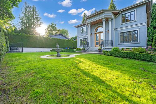 {{alt}} | Card Image