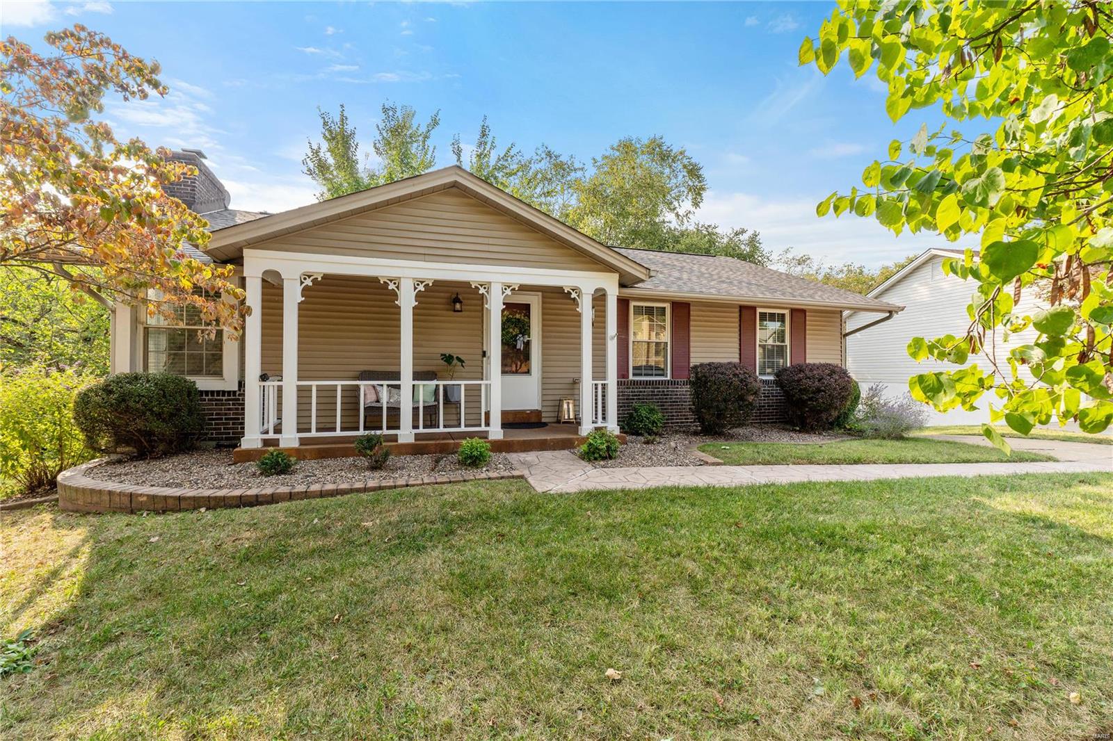 Country Place Dr, Maryland Heights, MO 63043