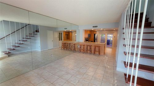 2509-1801 Sw 107th Ave, Miami, FL, 33165-7994 | Card Image