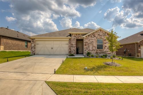 2320 Peregrine Way, Crandall, TX, 75114-2638 | Card Image