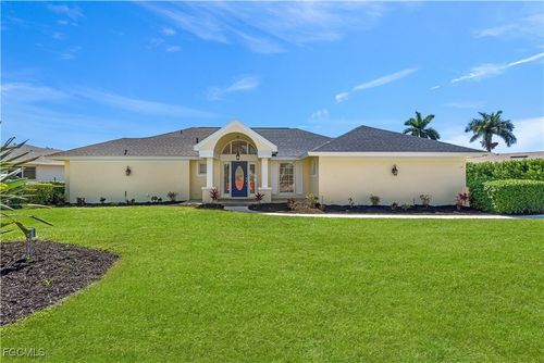 491 Cypress Way E, NAPLES, FL, 34110-1107 | Card Image