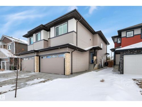 {{alt}} | Card Image