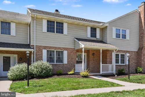 2 Garland Court, CARLISLE, PA, 17013 | Card Image