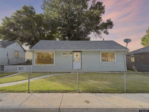 92 Hoover Dr, Green River, WY, 82935-4836 | Card Image