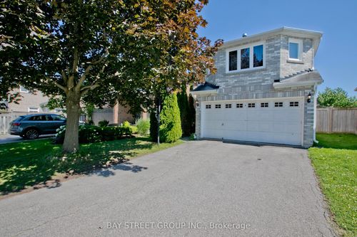 22 Taos Crt, Richmond Hill, ON, L4C0G5 | Card Image