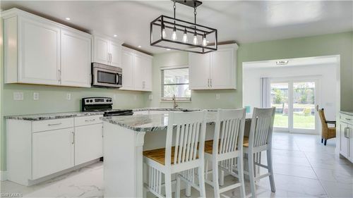 2708 Mangrove St, St. James City, FL, 33956-2171 | Card Image