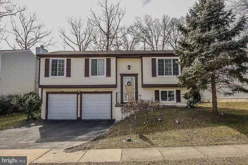 8291 Raindrop Way, SPRINGFIELD, VA, 22153-3810 | Card Image