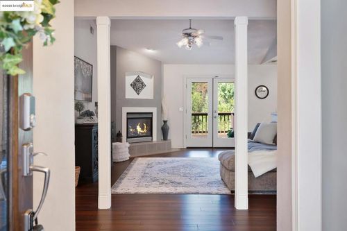 3196 Sudbury Rd, Cameron Park, CA, 95682-8241 | Card Image