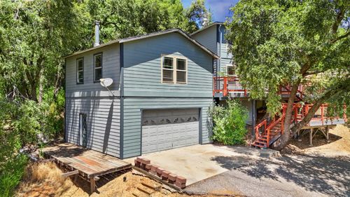 90 Tall Pines Ct, Applegate, CA, 95703-9742 | Card Image