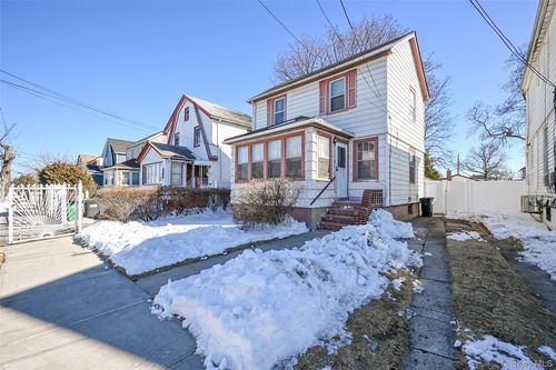 195-12 122nd Ave, Springfield Gardens, NY, 11413-1105 | Card Image