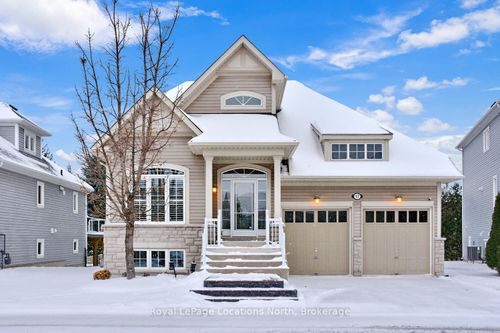 {{alt}} | Card Image