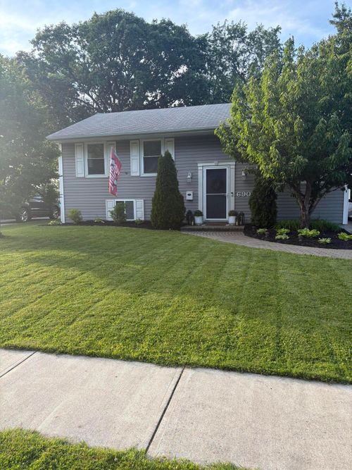 690 W Lane Ave, Lima, OH, 45801-2766 | Card Image