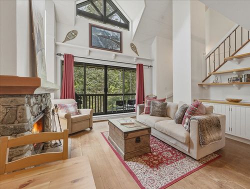 16-4510 Blackcomb Way, Whistler, BC, V8E0X8 | Card Image