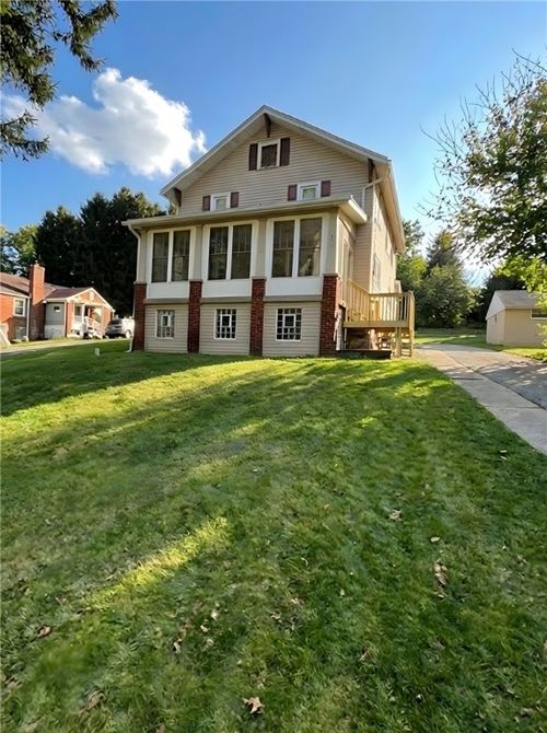 16 Panorama Dr, Washington, PA, 15301-9749 | Card Image