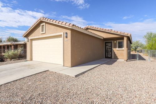 4958 S 17th Ave, Tucson, AZ, 85706-1220 | Card Image