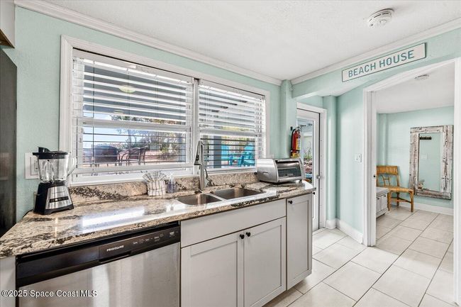 111 S Atlantic Ave, Home with 5 bedrooms, 4 bathrooms and null parking in COCOA BEACH FL | Image 22
