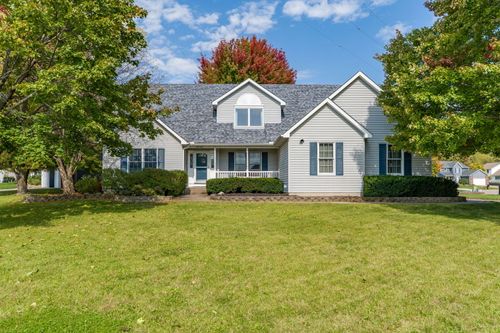 4008 Raleigh Ave, Bettendorf, IA, 52722-8217 | Card Image