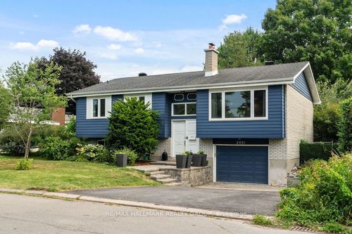 2051 Kings Grove Crescent, Beacon Hill North - South and Area, ON, K1J6E9 | Card Image