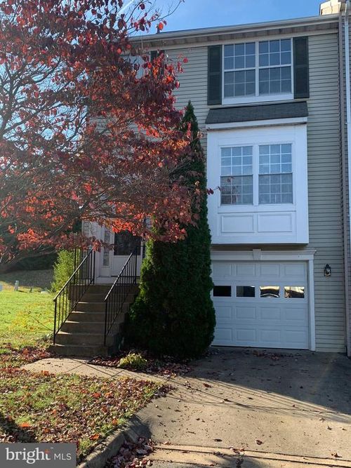 301 Backridge Ct, FREDERICKSBURG, VA, 22406-6461 | Card Image