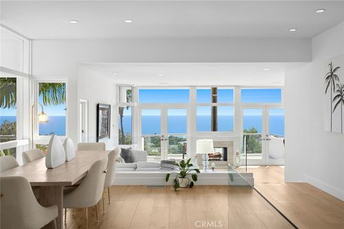 1061 Skyline Dr, Laguna Beach, CA, 92651-1932 | Card Image