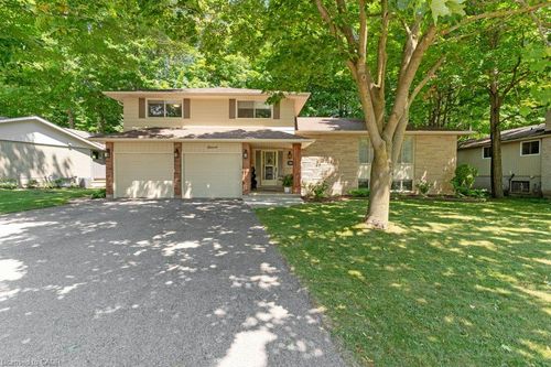 11 Grey Owl Dr, Elmira, ON, N3B1S4 | Card Image