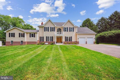 15613 Ancient Oak Dr, Darnestown, MD, 20878-3560 | Card Image