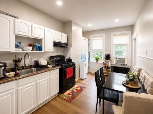 419A 4th St, Union City, NJ, 07087-5396 | Card Image