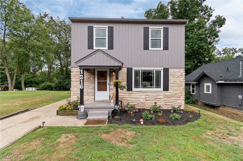 1216 Niagara Ave, Akron, OH, 44305-2716 | Card Image
