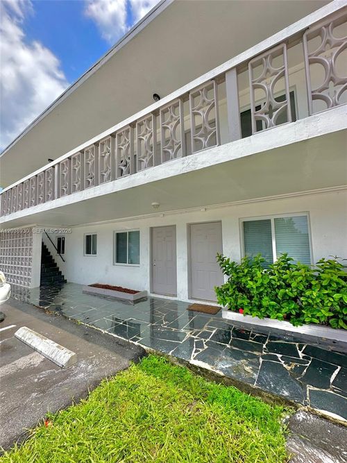 2-10 Nw 77th St, Miami, FL, 33150-3579 | Card Image