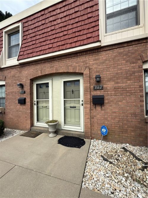 303 Pennsview Ct, Pittsburgh, PA, 15205-1613 | Card Image