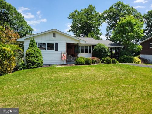 15612 Harvest Dr Sw, CRESAPTOWN, MD, 21502-5823 | Card Image