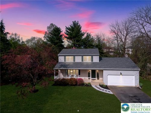 2507 Swanson St, EASTON, PA, 18045-1976 | Card Image